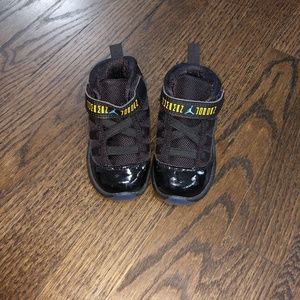 Retro Nike Air Jordan 11 Xi Gamma Blue Black Shoes